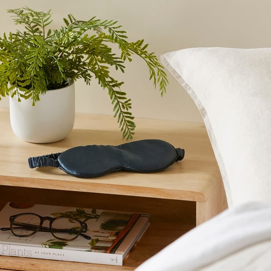 Pure Silk Magnet Eye Mask