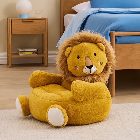 Leo Lion Mustard Cuddle Chair