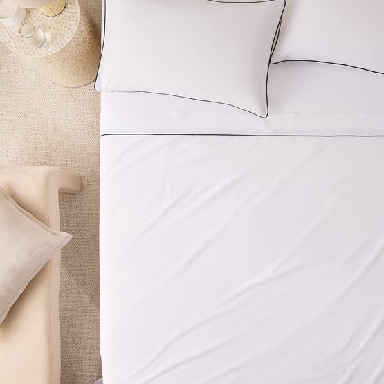 Piped Cotton White & Black Sheet Set