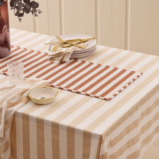 Woodblock Floral Hazel Quilted Table Runner