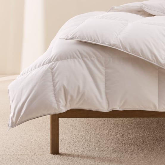 Imperial Luxury European Goose Down Quilt 