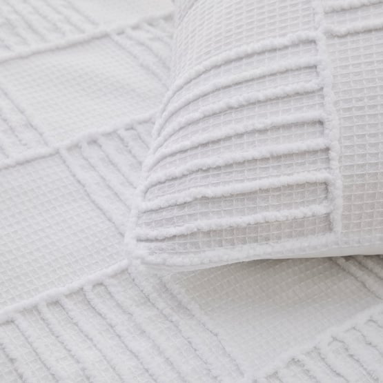 Jamie White Tufted Checkerboard Quilt Cover Set