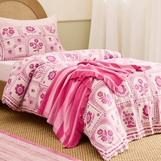Knitted Pink & Purple Ruffle Throw