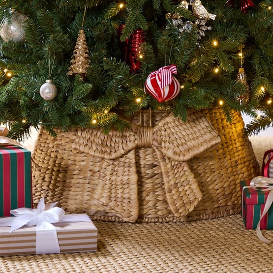 Natural Christmas Tree Skirt Bow