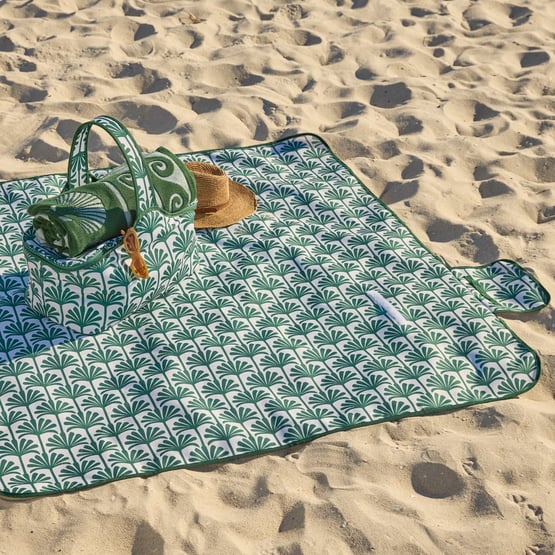 Green Palm Picnic Rug